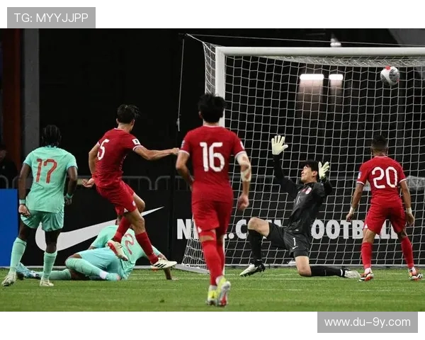 全面解读足球四必铲技战术内涵与其在现代比赛中的实际应用意义分析